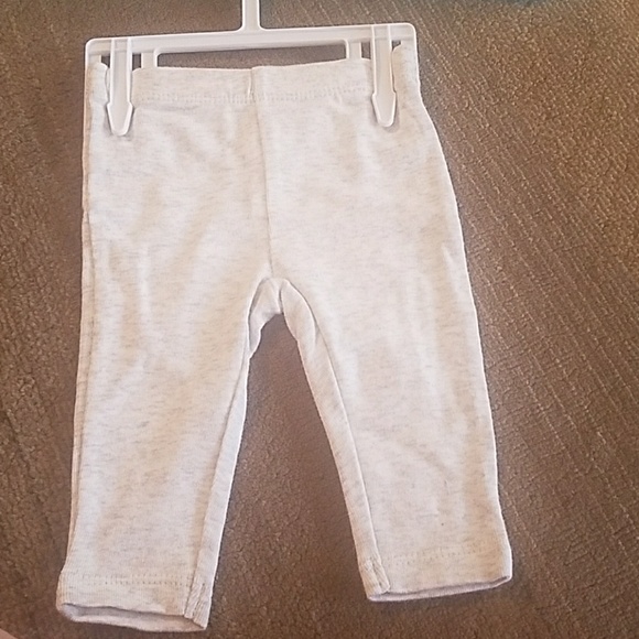 Newborn long sleeve mouse shirt and grey pants - Picture 3 of 4